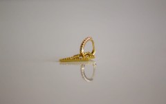 1 PC LUXURY Fashion inlaid zircon earrings