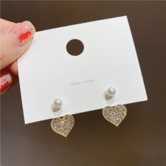Heart and pearl earrings set