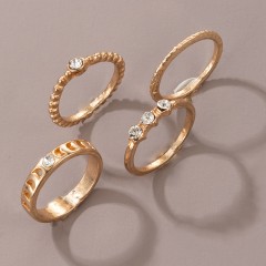 Simple golden rings set