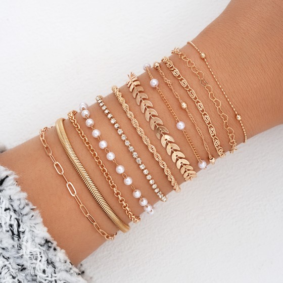Simple Style Heart Shape and Pearl bracelet set