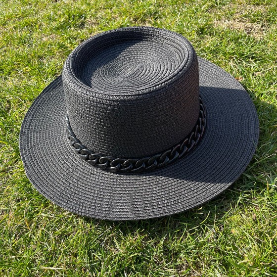 women's simple style solid color chain flat eaves sun hat