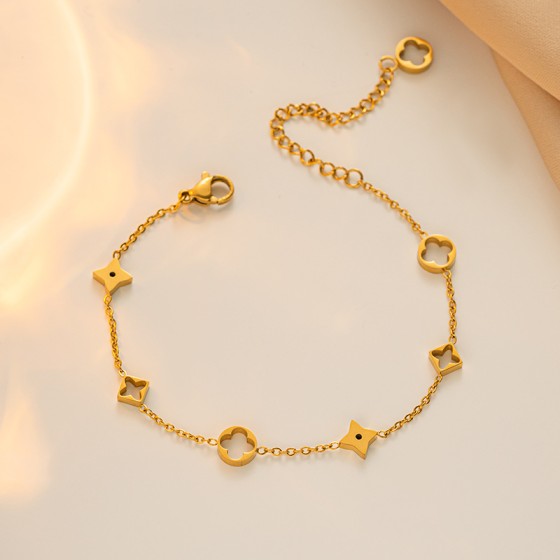 Japanese and Korean fashion four-leaf clover necklace